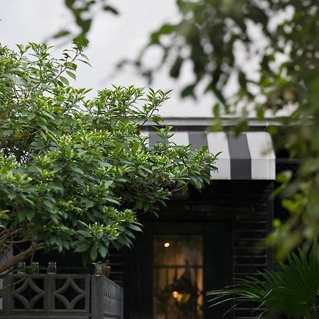 被愛咖啡小旅館 Birdeye Garden Tainan Buitenkant foto