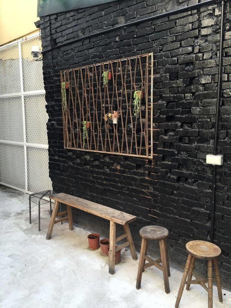 被愛咖啡小旅館 Birdeye Garden Tainan Buitenkant foto